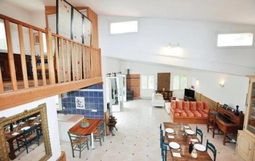 Montseret Villa | Relax in a Private Pool Villa with Garden & Free WiFi
