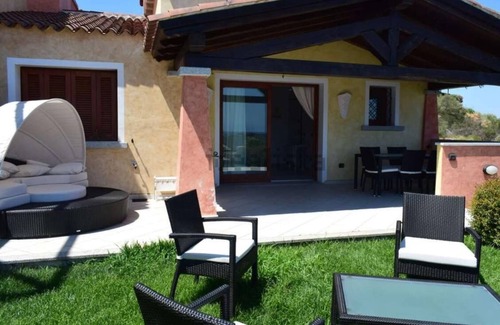 Sciacca Villa | Relax at Villa Tranquillo with Oceanfront Views