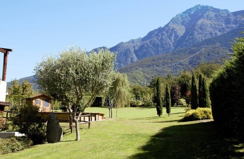 Colico House | Relaxing Villa Tre Cariole: Pool & Mountain Lake Views
