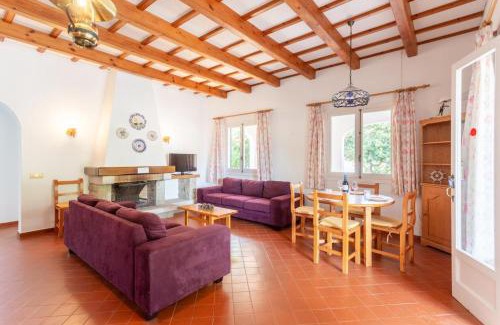 Punta Prima Villa | Villa Trepuco Dos: Family-Friendly Retreat with Pool
