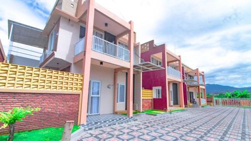 Sidomulyo Villa | Villa Triplet 1 with PrivatePool and Rooftop