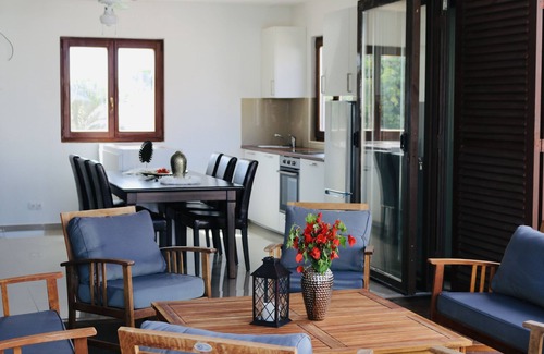Willemstad Villa | Villa Tropic Paradise: Private Pool & Ocean View Awaits