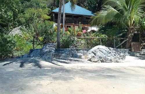Nosy Komba Bed & Breakfast | Villa Tsara Riaka