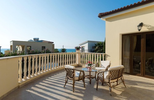 Argaka Villa | Inviting Villa Tsikkos Tria: Family-Friendly Stay in Argaka