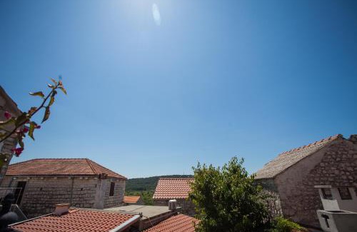 Cove Donja Krusica (Donje selo) Villa | Villa Tudor: Guest Rated 9.5 with Pool & Pet-Friendly Options