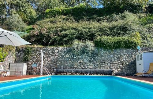 Sulzano House | Villa Turchese: Oceanfront Retreat with Pool & Pet Friendly