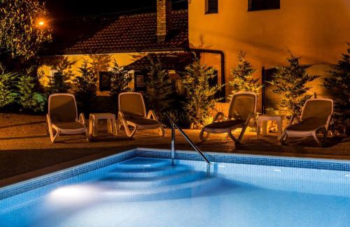 Ika House | Relaxing Villa Two Angels with Pool & Ocean View in Ika