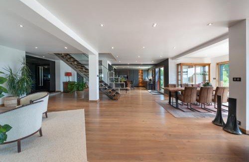 Ploeren Villa | Relaxing Villa Ty Castel with Pool in Arradon