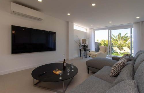 Los Cristianos Villa | Welcoming Villa Ulani: Family-Friendly Comfort Awaits