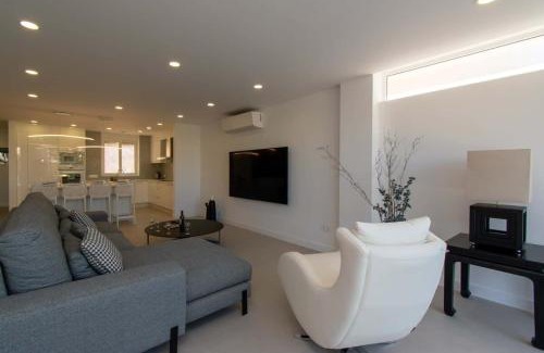 Los Cristianos Villa | Welcoming Villa Ulani: Family-Friendly Comfort Awaits