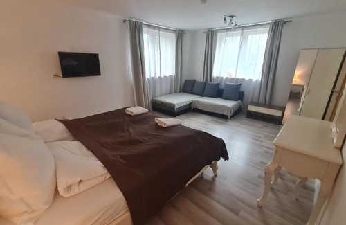 Cleebronn Apartment | Family-Friendly Villa unter dem Schloss with Top Ratings
