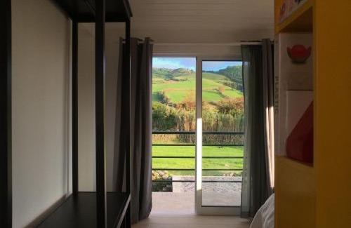 Varzea Apartment | Villa Várzea Design Nest: Family-Friendly with Kitchen Amenities