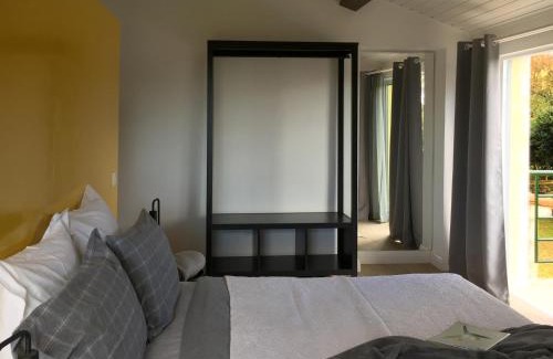 Varzea Apartment | Villa Várzea Design Nest: Family-Friendly with Kitchen Amenities