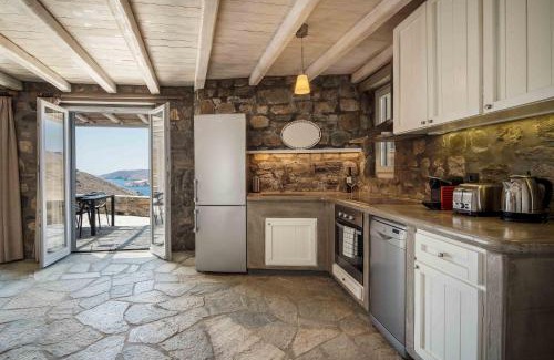 Serifos Villa | Villa Vagia: Family-Friendly Retreat with Pool Access