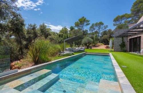 Trans-en-Provence Villa | Experience Villa Valériane: 4-Star, Pet Friendly Retreat