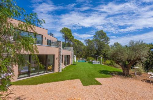 Trans-en-Provence Villa | Experience Villa Valériane: 4-Star, Pet Friendly Retreat