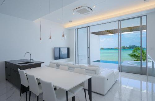 Onna Villa | Beachfront Villa VALIOSA with Pool & Hot Tub, Rated 9/10