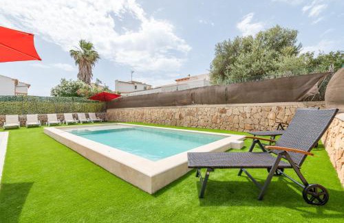 Portocolom Villa | Relax at Villa Varadero with Pool & Family-Friendly Appeal