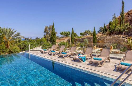 Argaka Villa | Discover Villa Vasilissa: Family-Friendly with Pool Access