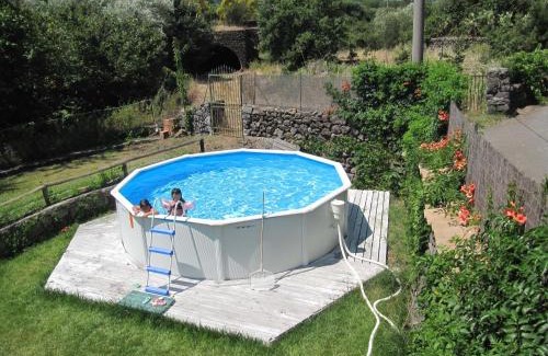 Rovittello House | Villa Vecchio: Guest Rated 9.4, Pet-Friendly with Pool