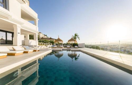 Nueva Andalucia Villa | Villa Vega: Premium Living with Pool and Jacuzzi Amenities