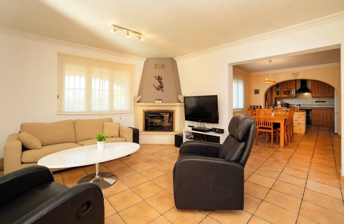 Casas de Torrat Villa | Villa 'Verano' with Private Pool, Wi-Fi and Air Conditioning