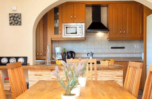 Casas de Torrat Villa | Villa 'Verano' with Private Pool, Wi-Fi and Air Conditioning