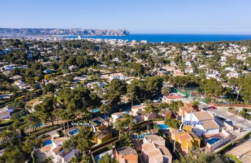 El Tosalet Villa | Exceptional Villa Verde by Villa Plus with Pool Access