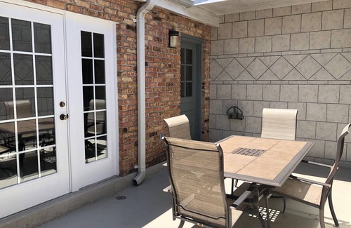 Northeast Pensacola House | Villa Verde Townhome: Pet-Friendly Oasis with Ocean Views