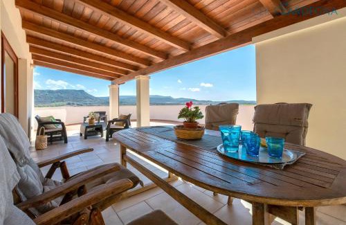 Alghero Villa | Villa Turner: Family-Friendly Retreat with Pool & Parking