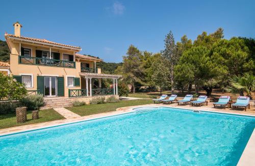 Vasilikos Villa | Villa Verdi - Family Oasis with Ocean View and Spa