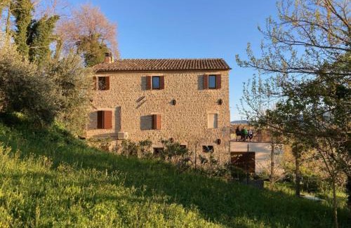 Cupramontana Bed & Breakfast | Villa Verdicchio: B&B with Wellness for Wine Enthusiasts