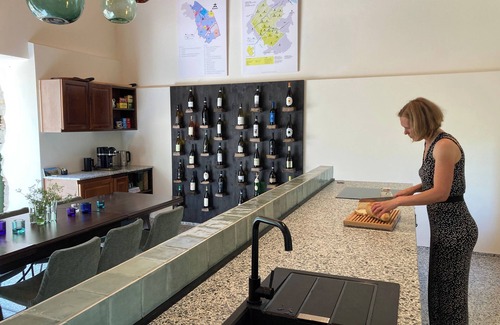 Cupramontana Bed & Breakfast | Villa Verdicchio - B&B for Wine Lovers & Family-Friendly Stay