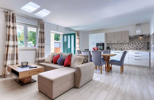 Gondolici House | Villa Veronica by Interhome