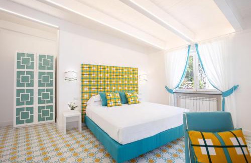 San Pietro Bed & Breakfast | Exquisite Villa Veronica Suite with Ocean View in Amalfi