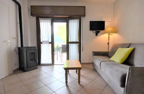 Vesta House | Outstanding Villa Vesta: Oceanfront Retreat with Spa & Views
