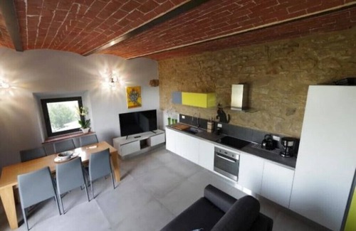 Vinci Cottage | Top-Rated Villa Vestra in Vinci with Ocean View & Spa
