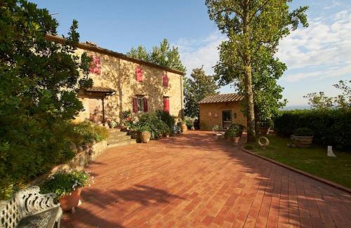 Vinci House | Exceptional Villa Vestra in Vinci with Kitchen Amenities
