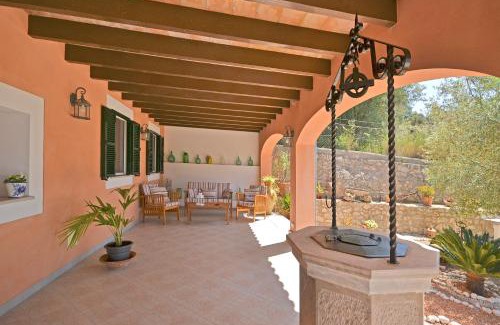 Sineu House | Villa Victori: Family-Friendly Retreat with Pool & 9.3 Rating