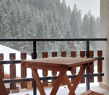 Stoykite House | Family-Friendly Villa Victoria: Perfect for Pet Lovers