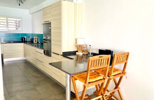 L'Houezel Villa | Villa Victoria: Oceanfront Retreat for Families and Friends