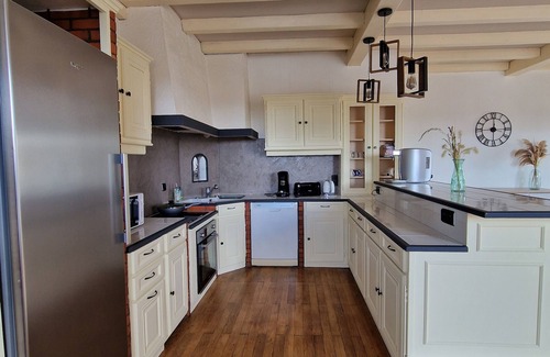 Pornic Villa | Villa Victoria: Indoor Pool Retreat near Pornic Beaches