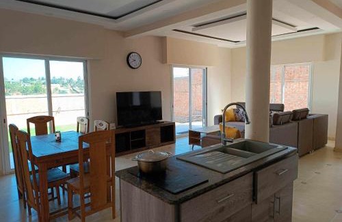 Antananarivo Avaradrano House | Budget-Friendly Villa Victoriah: Ideal for Families