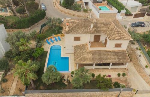 Portopetro House | Relax at Villa Vidal - 4-Star Hotel with Pool Access