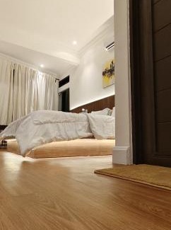 Cisarua Hotel | Family-Friendly Villa View2 Sayriah with Private Pool & Breakfast