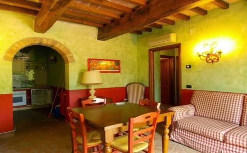 Montaione Villa | Discover Villa Vignola: Family-Friendly Getaway Awaits