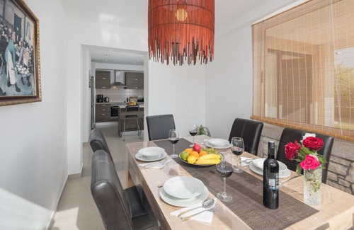 Kastelir Villa | Villa Viktoria: Family-Friendly Retreat with Private Pool