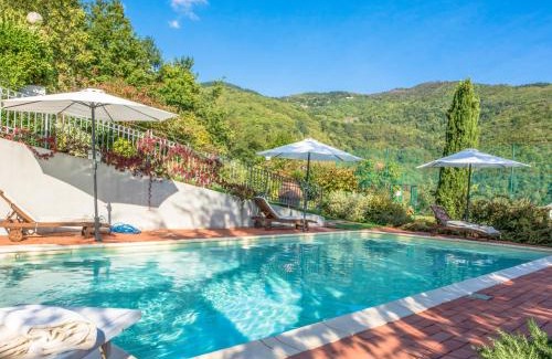 San Momme Villa | Exceptional Villa Campo del Mulino with Pool & Family Amenities
