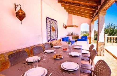 Tarraula Villa | Exceptional Villa La Esquina: 4-Star Family-Friendly Retreat
