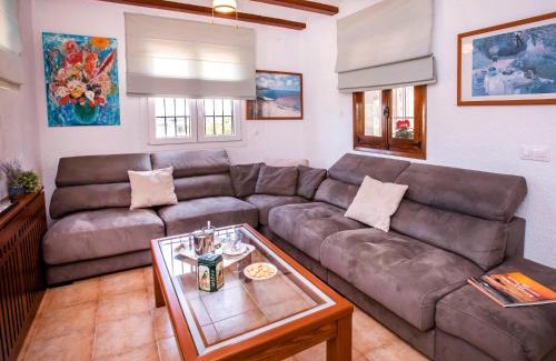 Tarraula Villa | Exceptional Villa La Esquina: 4-Star Family-Friendly Retreat